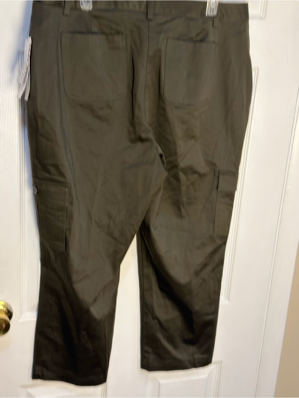 Dana Buchman Classic Cargo Crop Pants - Olive size 16 NWT - Picture 4 of 9